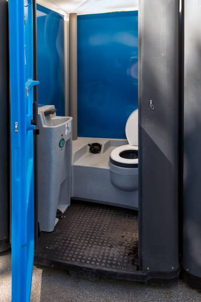Best Porta potty delivery and setup  in St Francisville, LA